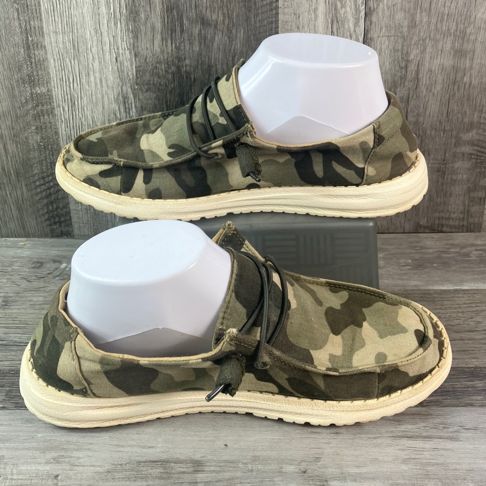 Hey Dude Wendy Camo Slip On Loafers Womens Size 7 Canvas Shoes 121417005 - Picture 2 of 7